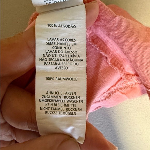 Atmosphere Pink Graphic Crop Top size 8 in excellent condition
#150/3tt - Picture 11 of 11